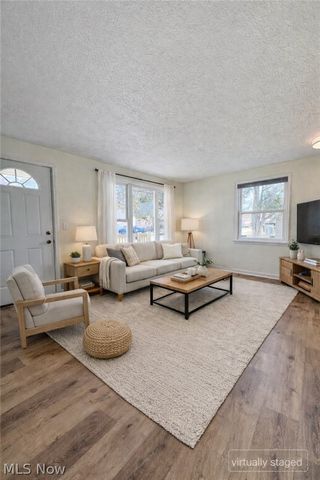 196 S Point Drive, Avon Lake, OH 44012