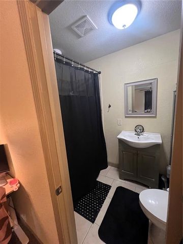 316 NW 82nd Street, Kansas City, MO 64118