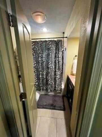 316 NW 82nd Street, Kansas City, MO 64118