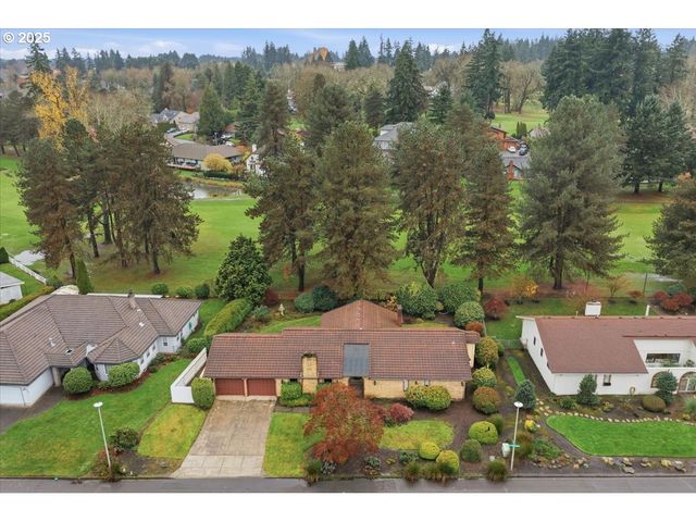 7610 Ne MEADOWS Dr, Vancouver, WA 98662