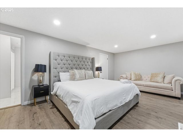 7610 Ne MEADOWS Dr, Vancouver, WA 98662