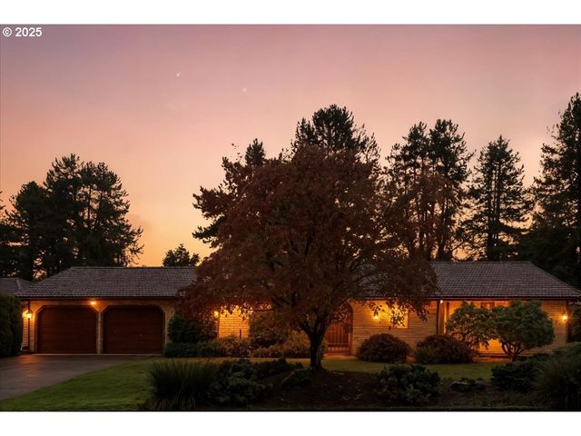 7610 Ne MEADOWS Dr, Vancouver, WA 98662