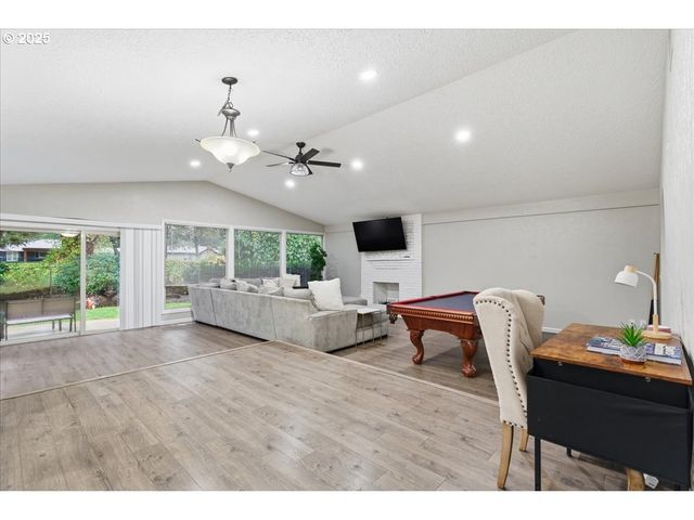 7610 Ne MEADOWS Dr, Vancouver, WA 98662