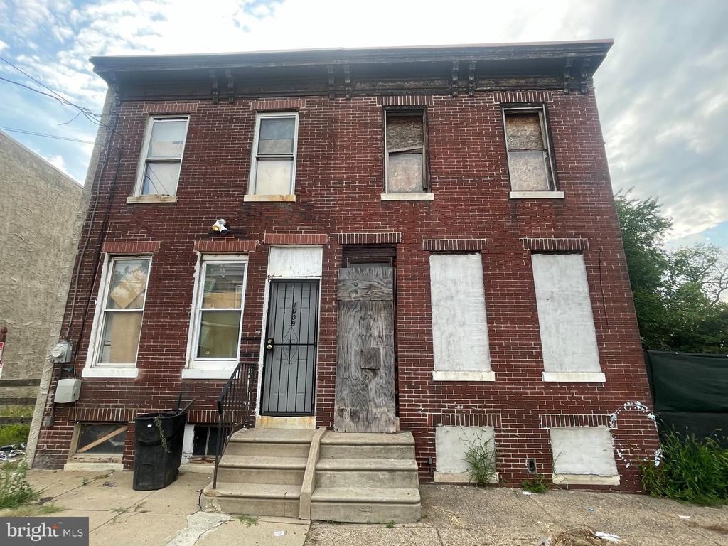 1607 FILMORE ST, CAMDEN, NJ 08104 — photo 2