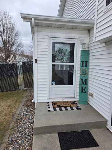 814 Woodbridge Circle, Dilworth, MN 56529