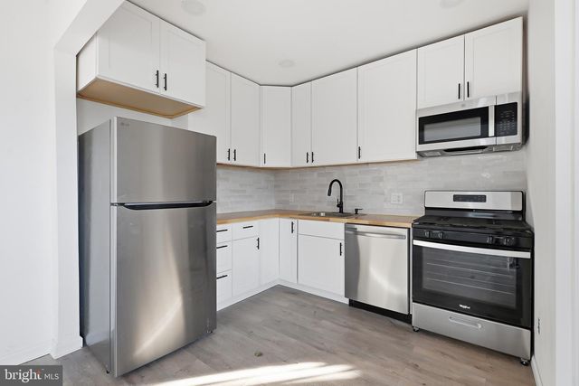 29 CHESTNUT ST, Marcus Hook, PA 19061