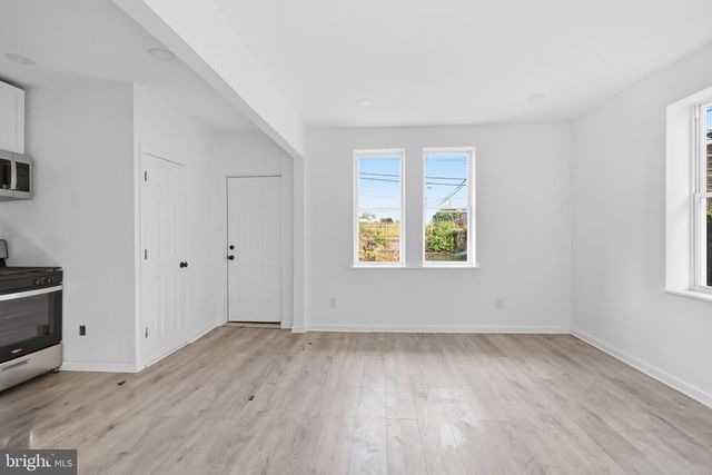 29 CHESTNUT ST, Marcus Hook, PA 19061