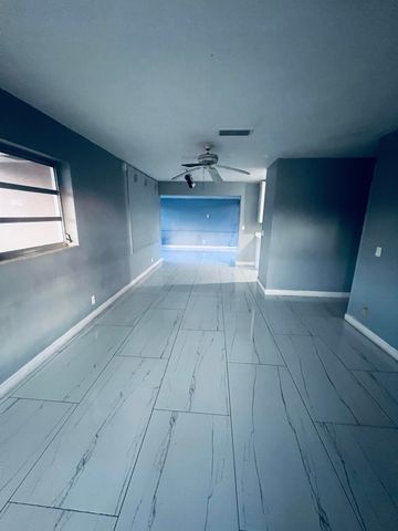 938 Sarazen Drive, West Palm Beach, FL 33413