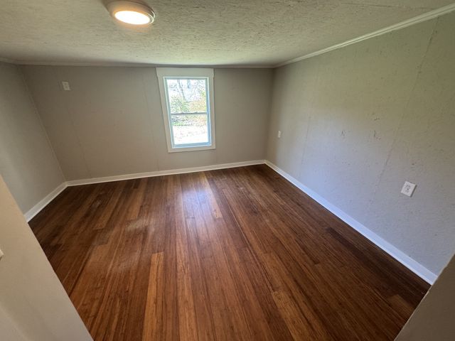 1015 W College St, Murfreesboro, TN 37129