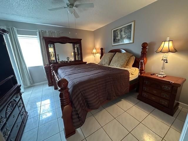 325 Knotty Pine Circle A-1, Greenacres, FL 33463
