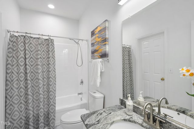 300 New Parkside Drive, Chapel Hill, NC 27516