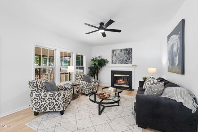 300 New Parkside Drive, Chapel Hill, NC 27516