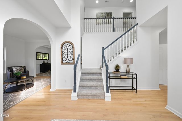 300 New Parkside Drive, Chapel Hill, NC 27516