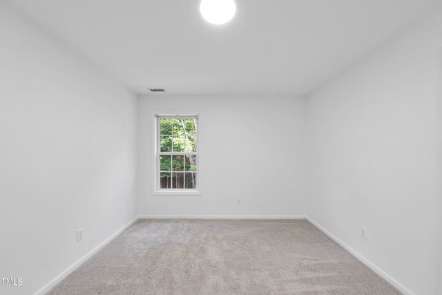 300 New Parkside Drive, Chapel Hill, NC 27516