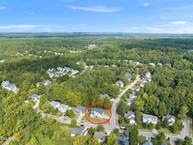 300 New Parkside Drive, Chapel Hill, NC 27516