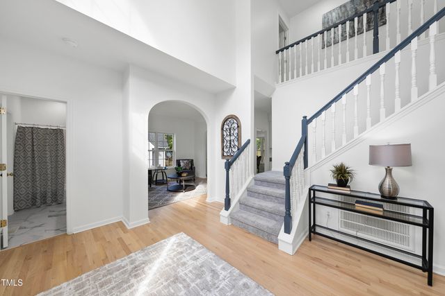 300 New Parkside Drive, Chapel Hill, NC 27516