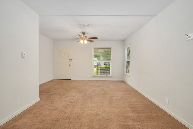 5832 Locke Avenue, Fort Worth, TX 76107