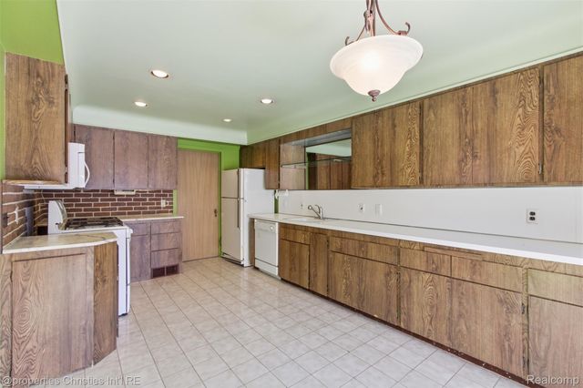 20561 Audette Street, Dearborn, MI 48124