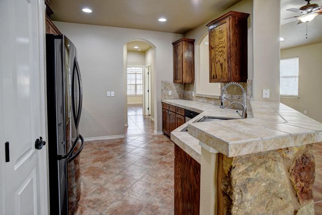 179 Keanahalululu LN, Bastrop, TX 78602