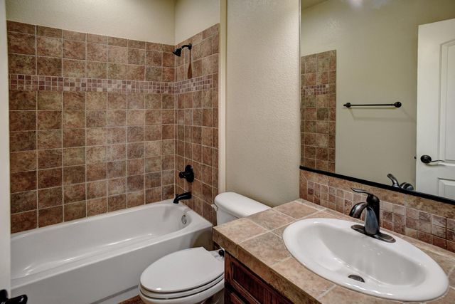 179 Keanahalululu LN, Bastrop, TX 78602