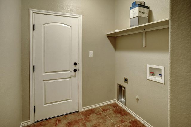 179 Keanahalululu LN, Bastrop, TX 78602