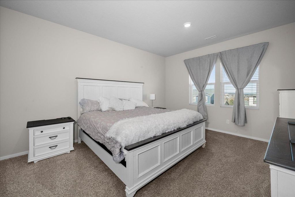 8018 S AVERY Rd, Cheney, WA 99004 photo 4