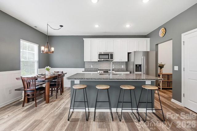 174 E Panther Creek Road, Troutman, NC 28166