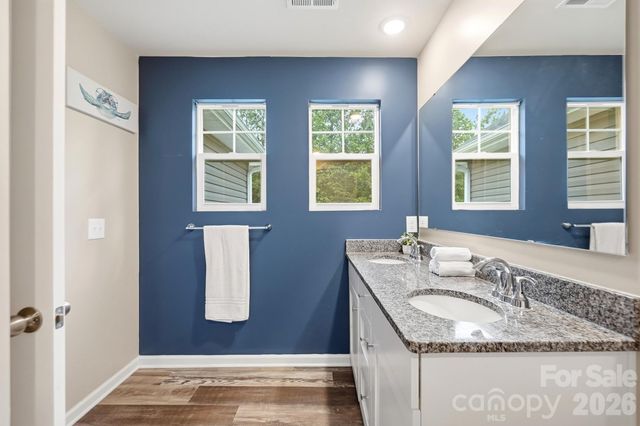 174 E Panther Creek Road, Troutman, NC 28166