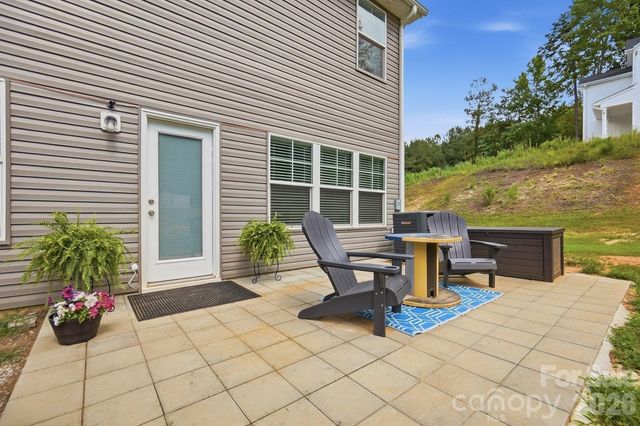 174 E Panther Creek Road, Troutman, NC 28166