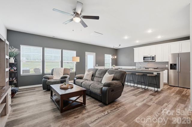174 E Panther Creek Road, Troutman, NC 28166