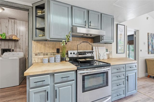8464 W BRADSHAW STREET, Homosassa, FL 34448