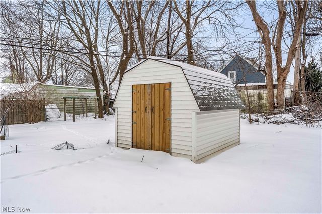 1923 W 77th Street, Cleveland, OH 44102