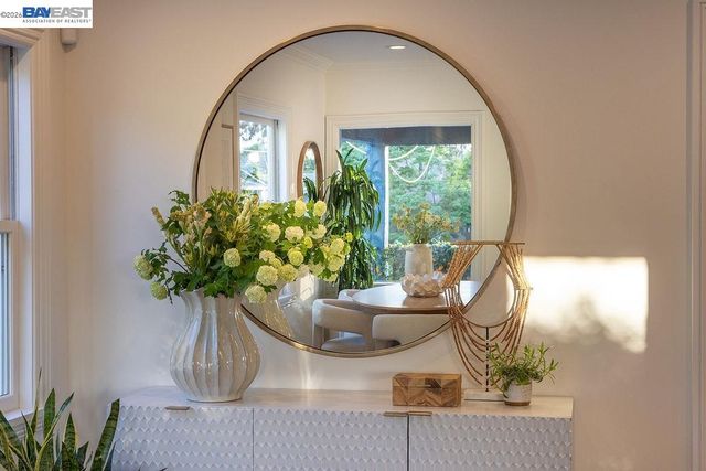 1329 Ordway St, Berkeley, CA 94702