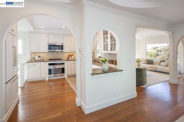 1329 Ordway St, Berkeley, CA 94702