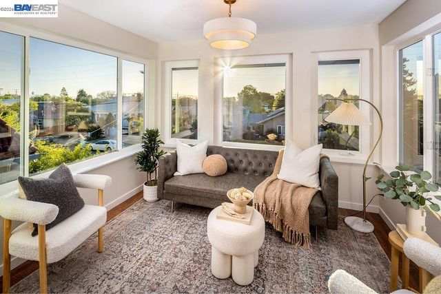 1329 Ordway St, Berkeley, CA 94702