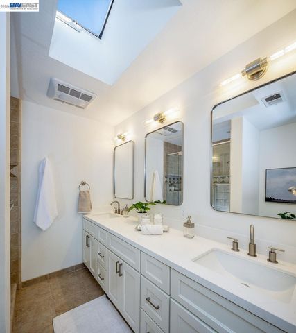 1329 Ordway St, Berkeley, CA 94702