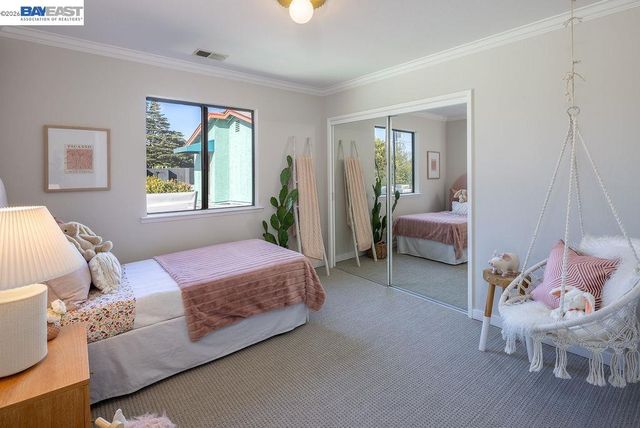 1329 Ordway St, Berkeley, CA 94702