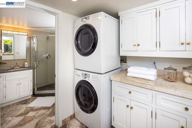 1329 Ordway St, Berkeley, CA 94702