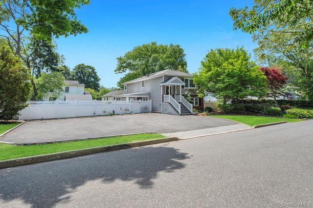 4 Florence Street, Nesconset, NY 11767