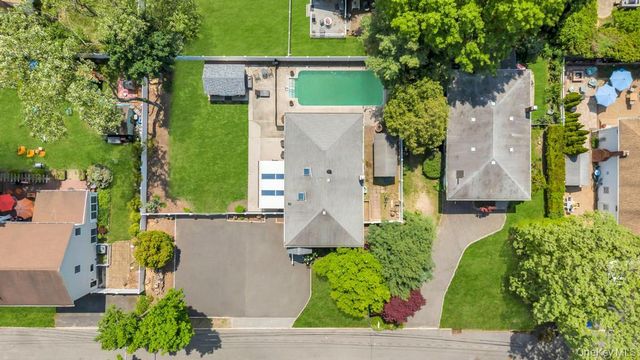 4 Florence Street, Nesconset, NY 11767