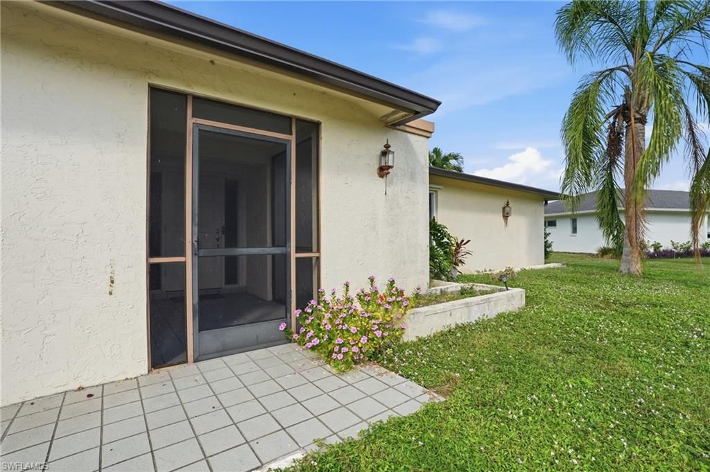 223 Pine Valley CIR, NAPLES, FL 34113 — photo 4