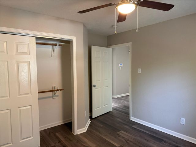 13210 Barton Meadow Lane, Rosharon, TX 77583