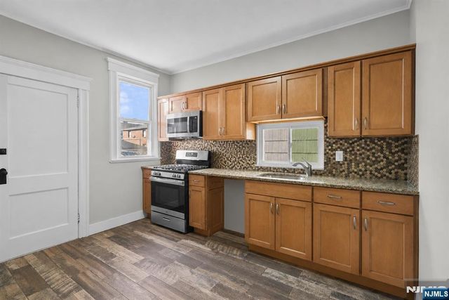 89 Shaler Avenue, Fairview, NJ 07022