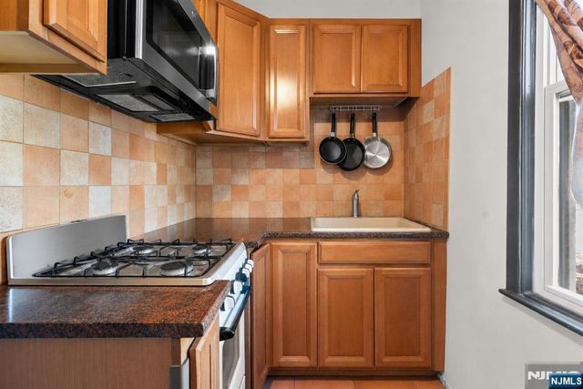 89 Shaler Avenue, Fairview, NJ 07022