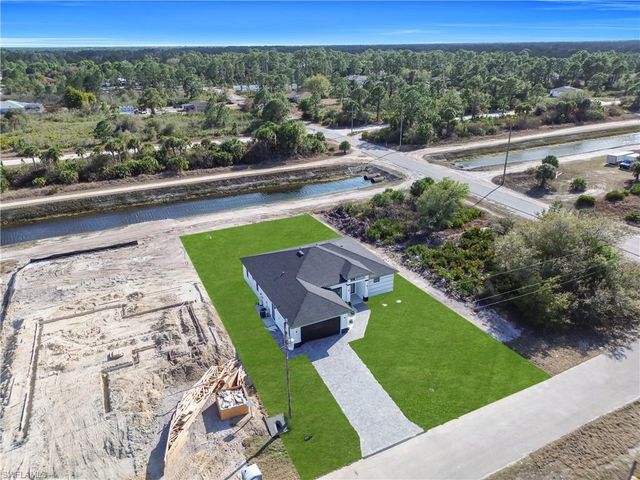 697 Whitmore LOOP, Lehigh Acres, FL 33972