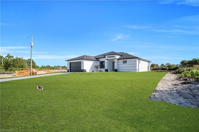 697 Whitmore LOOP, Lehigh Acres, FL 33972