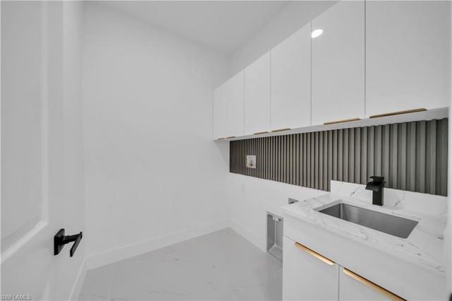 697 Whitmore LOOP, Lehigh Acres, FL 33972