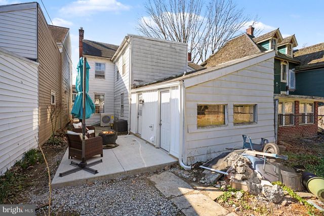 240 W MARKET ST, Marietta, PA 17547