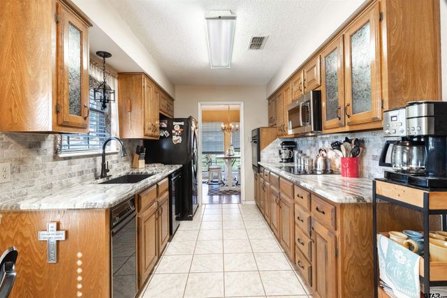 13257 Oak Hill Lane, Flint, TX 75762