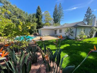 50 Los Altos Avenue, Los Altos, CA 94022